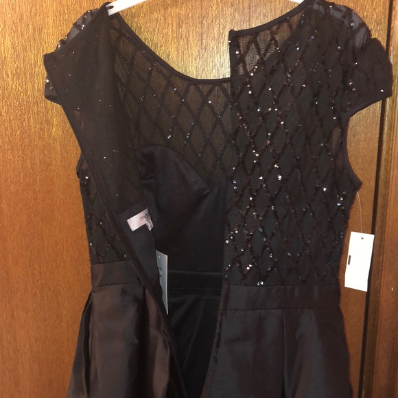 BNWT Sequin and Satin Cocktail Dress - Picture 5 of 5